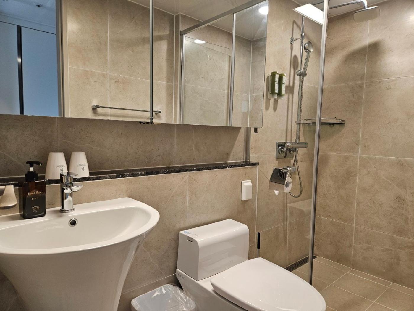 אינצ'ון Blue Ocean Hotel 3 מראה חיצוני תמונה